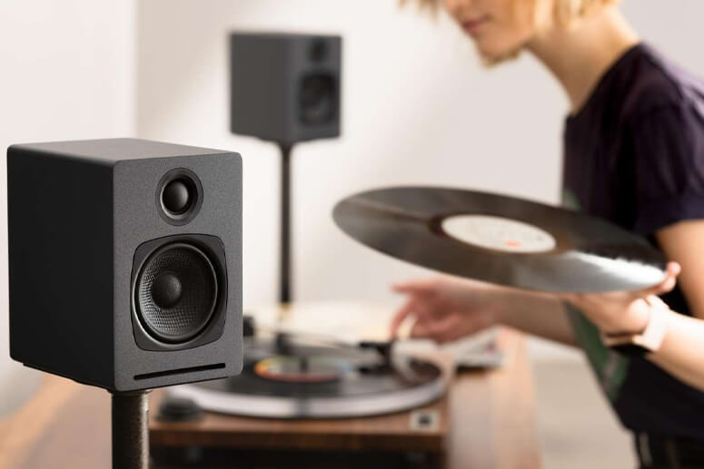 audioengine-a1-lifestyle-feature-3-turntable