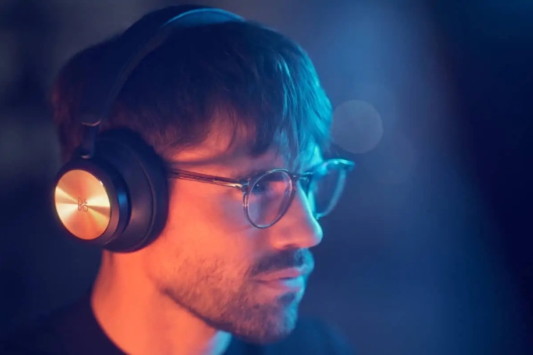 Beoplay Portal lifestyle