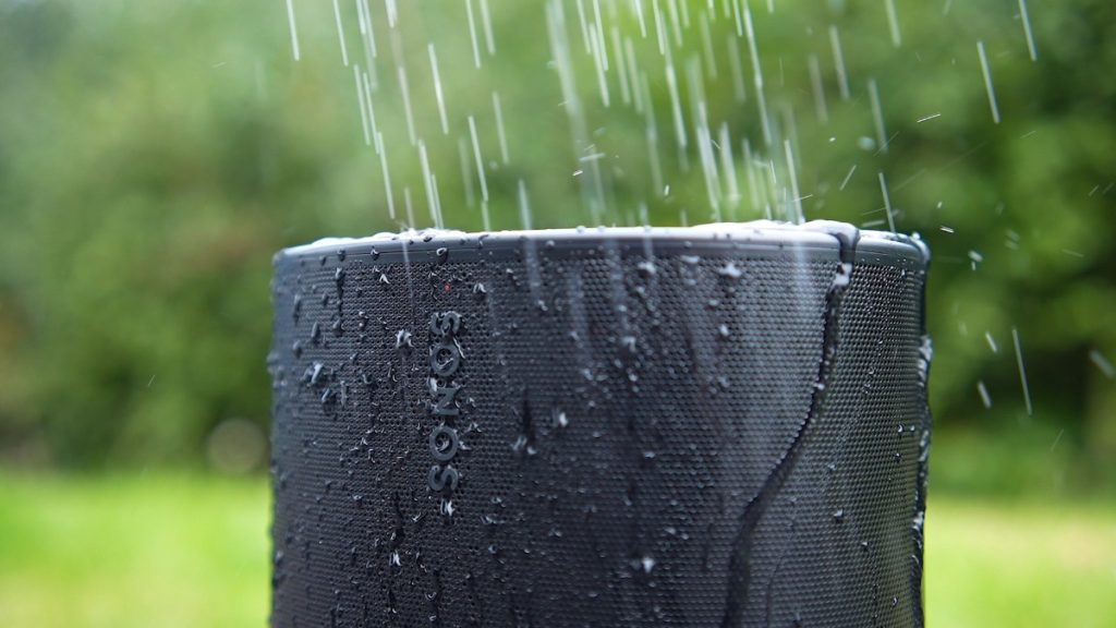 Sonos Move 2 with rain falling on top