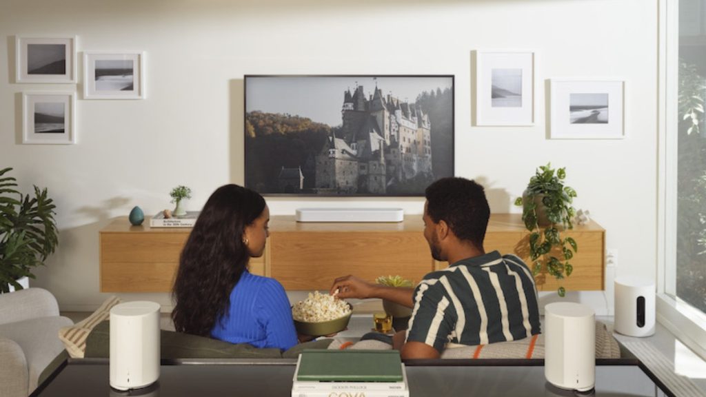 Sonos Beam (Gen 2), Sonos Sub Mini and Sonos Era 100 home cinema bundle lifestyle image