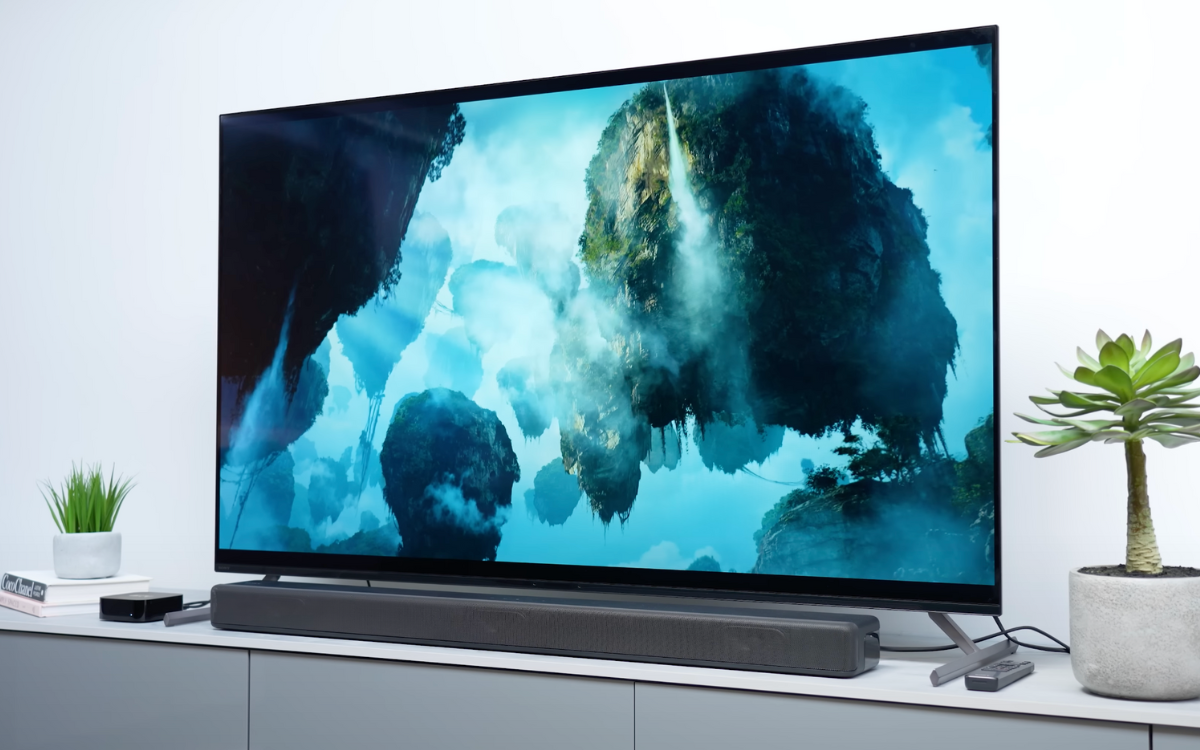 Sony Bravia XR A80L OLED TV Playing Avatar